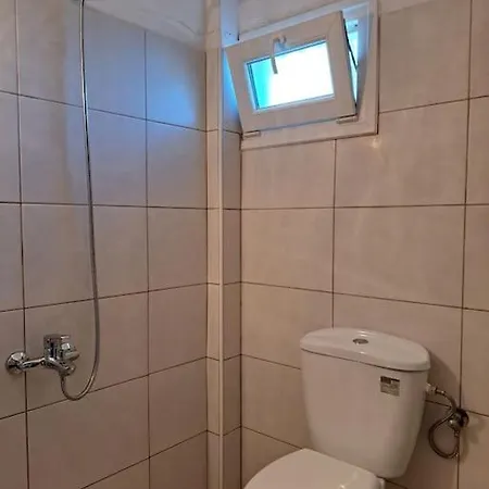 Rodon Kato Spilia Leros Panteli