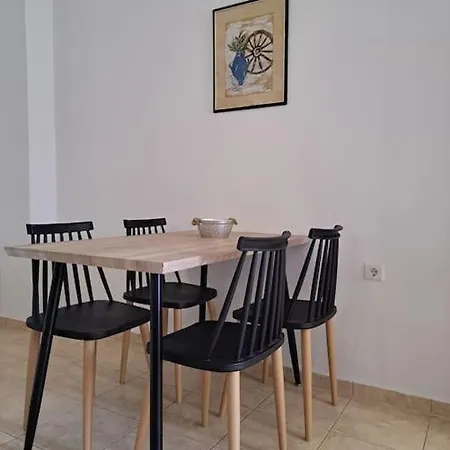 Rodon Kato Spilia Leros