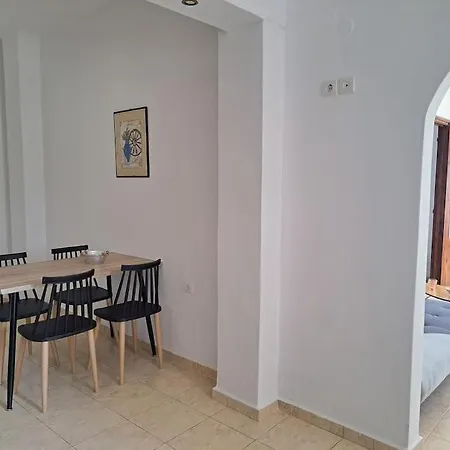 Rodon Kato Spilia Leros Panteli